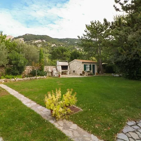 Blue And With Balcony Apartman *